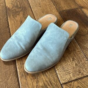 Grey Mule Shoe
